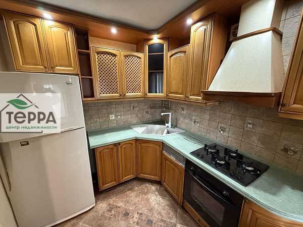 Объявление V1906