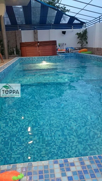 Дом, 220 кв.м., Евпатория, Революции ул., 7к1