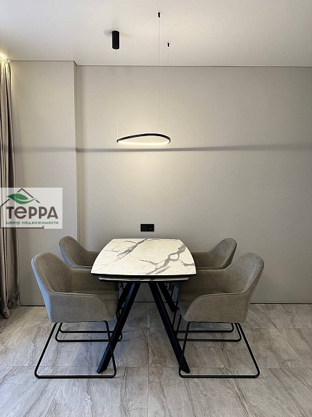 Объявление V1744