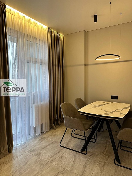 Объявление V1744