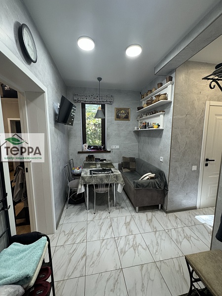 Объявление V1832