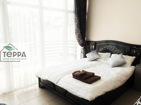 Дом, 220 кв.м., Евпатория, Революции ул., 7к1