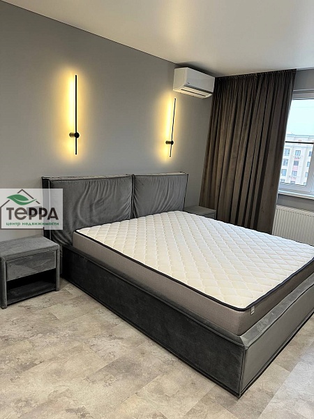 Объявление V1744