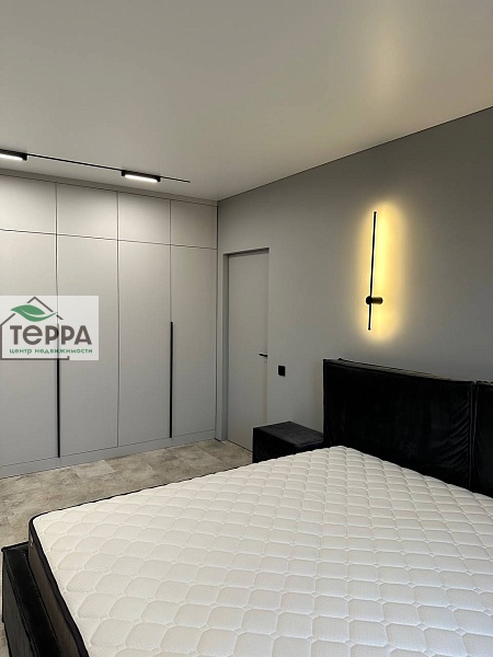 Объявление V1744