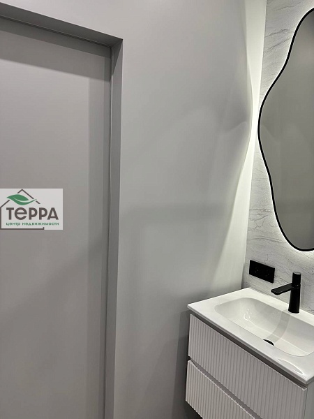 Объявление V1744