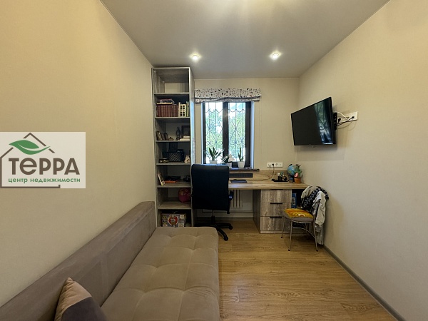 Объявление V1832